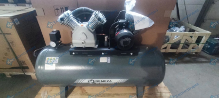 Поршневой компрессор Remeza СБ4/Ф-270.LB50 фото