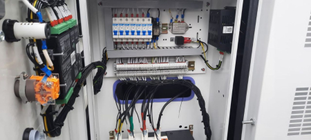 AD-12-Т400 в кожухе со встроенным АВР фото